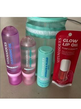 New Sealed KBeauty Vitamasques Bundle: cleanser, toner, serum, lip oil & bag